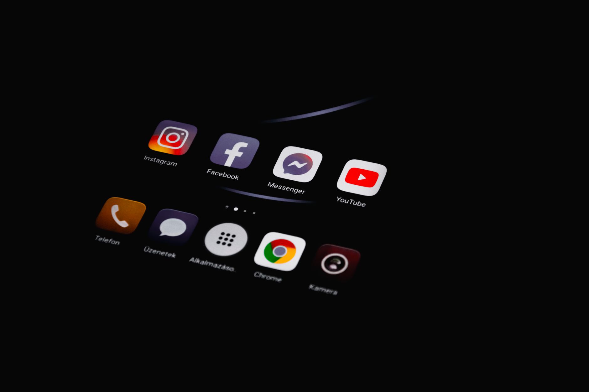 【第7回】トップ画面の構築：スマホアプリ風の洗練されたUIとダークテーマの実装